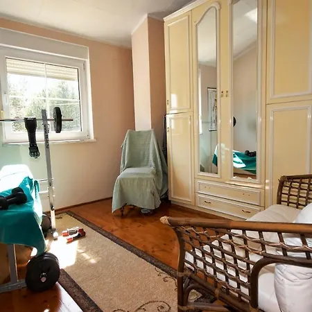 House Apartment *