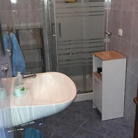 House Apartment *